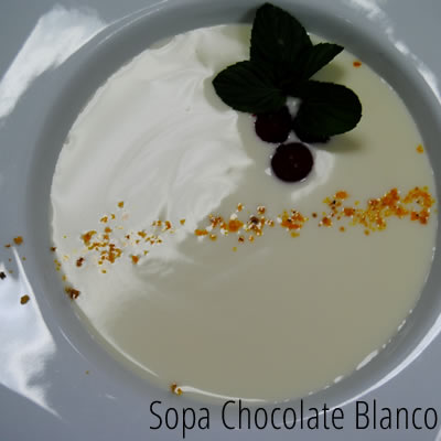 Sopa de chocolate blanco